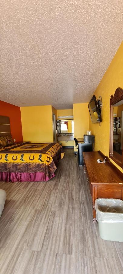 Chaparral Motel Hallettsville Extérieur photo