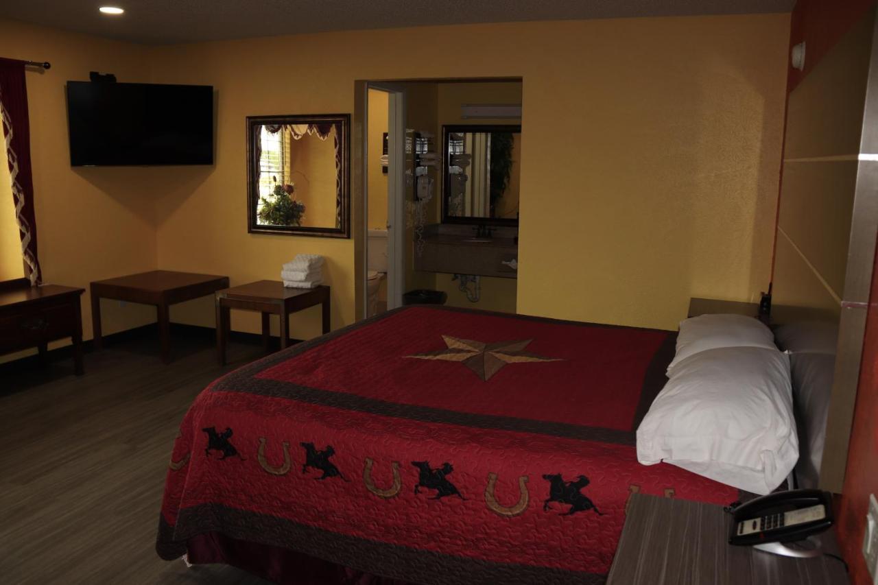 Chaparral Motel Hallettsville Extérieur photo